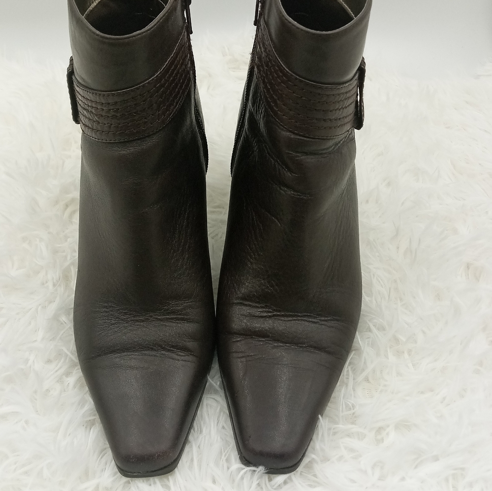 Womens Brown Worthington boots Pre-owned Size 8.5